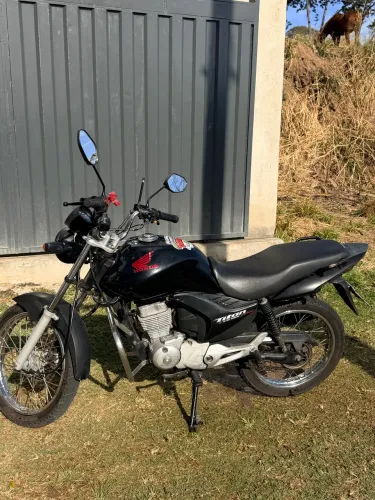     Honda CG 150 Titan ESD 2011/2012 - Abaixo da FIPE - R$ 10.000