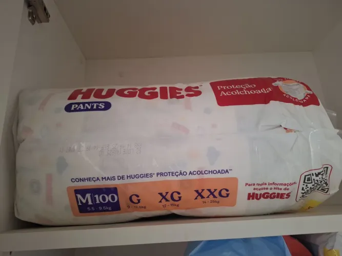 Fraldas Huggies M