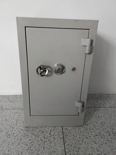 COFRE DE AÇO - R$ 500