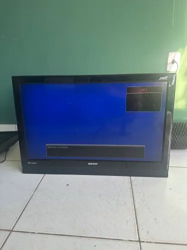TV LCD 32 POLEGADAS (NÃO É SMART) 