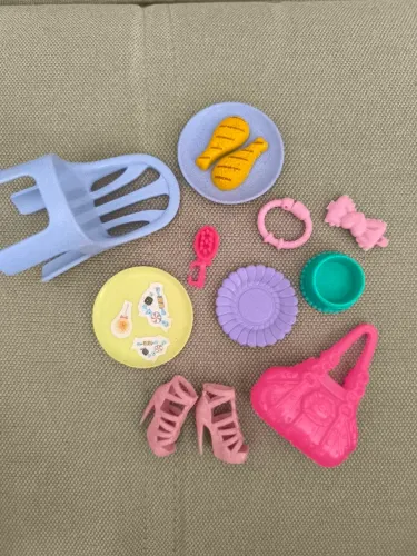 Lote acessórios Barbie