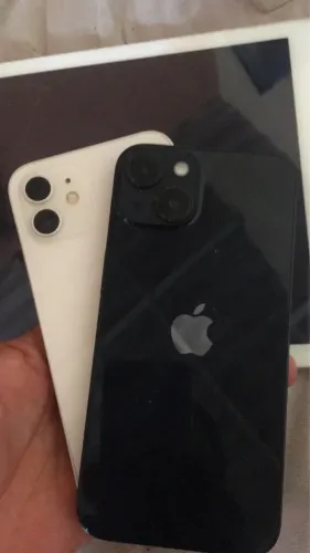 Dois iPhone retirar peças