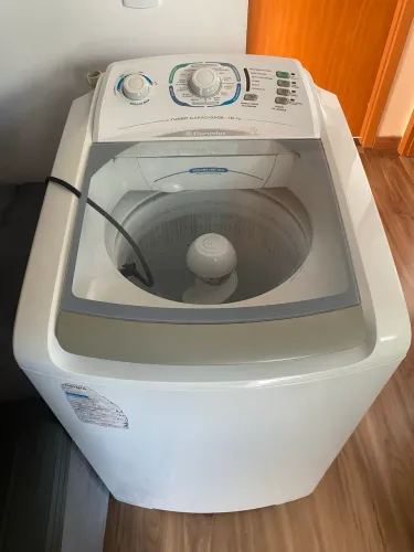 VENDO MÁQUINA DE LAVAR