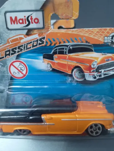 Miniatura MAISTO 1955 CHEVROLET BEL AIR - Escala 1:64
