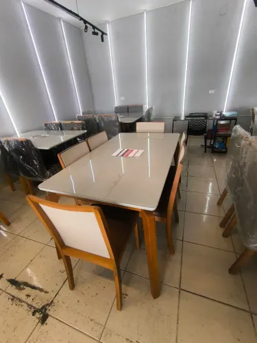 MESA DE JANTAR RETANGULAR+6 CADEIRAS BELÍSSIMAS