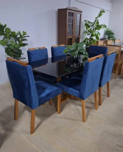 Mesa de Jantar com 6 cadeiras tampo preto