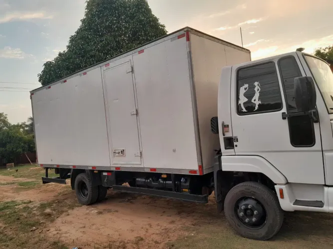 Ford cargo 816 