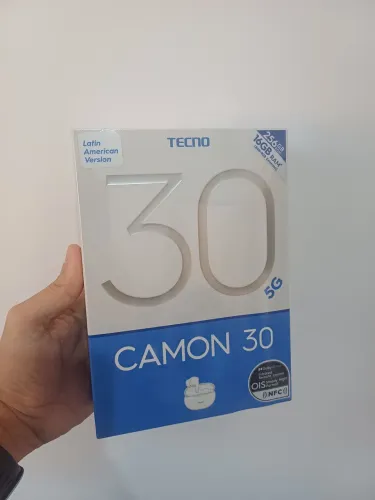 Tecno Camon 30 5G - 8GB/256GB Novo