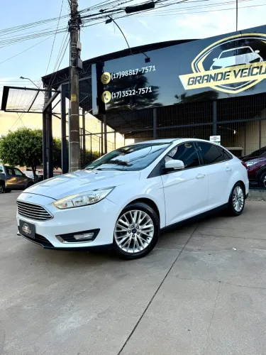 Ford Focus Fastback Se/se Plus 2.0 Flex Aut. 2018