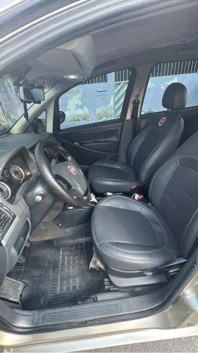 Fiat Idea Attractive 1.4 Fire Flex 8V 5P 2012
