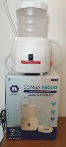 Vendo aspirador de secreção e saliva em ótimo.estado. semi-novo