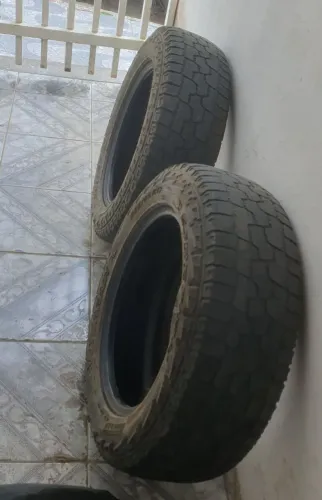 PNEU PIRELLI 225 65 17 AT USADO