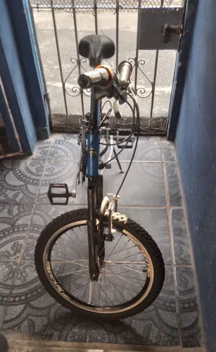 Vendo bicicleta, aro 20, da marca GPS pro, quadro em mola.
