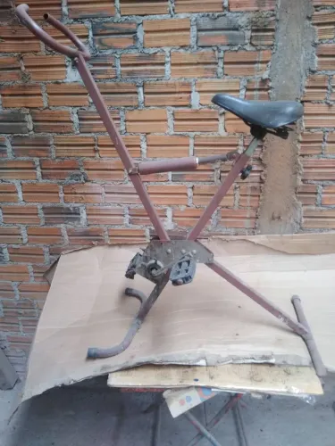 Bicicleta de ginástica antiga