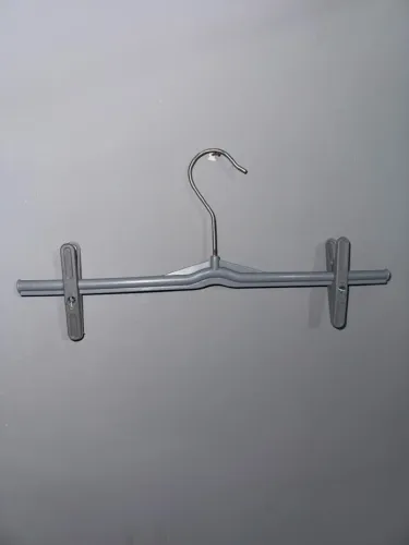 100 cabides + 300 presilhas