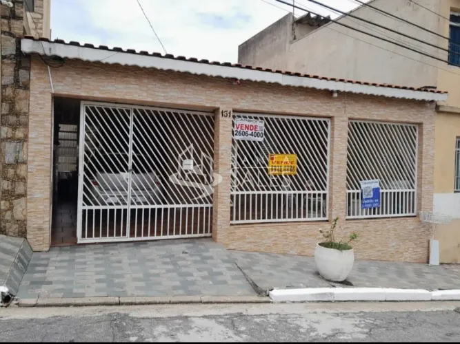 Casa à Venda em Vila Formosa, São Paulo-SP: 4 Quartos, 2 Salas, 3 Banheiros. Agende sua Vi
