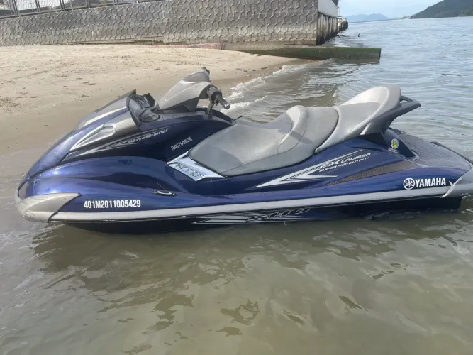 Jet ski YAMAHA 1.800.