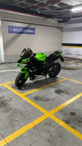ZX-6R 636 Novíssima!
