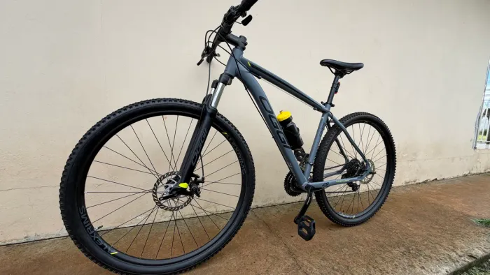 Bicicleta Oggi Hacker Sport