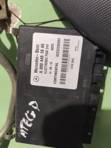 Módulo de controle eletrônico cabine Mercedes benz