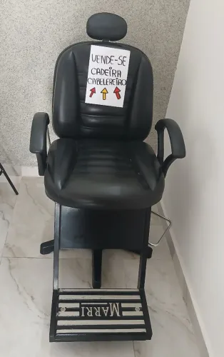 Cadeira De Cabeleireiro Marri Preta - Estado De Nova