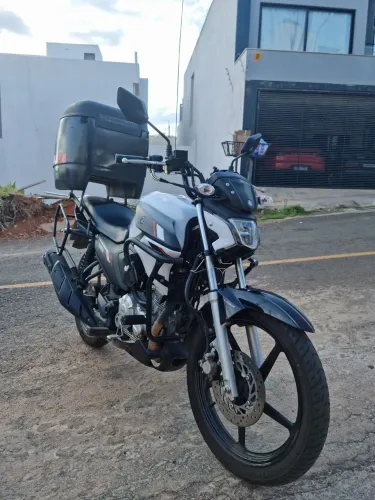 Aluguel de moto para entregas e aplicativos 