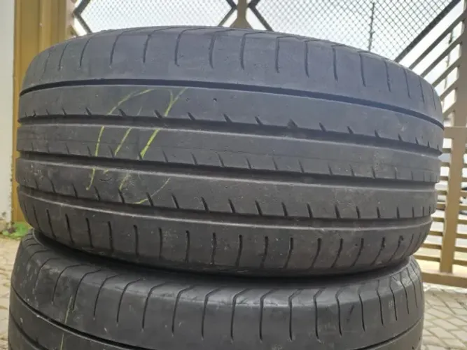 Pneu aro 21 255/40R21 - 255/40/21 Yokohama advan sport - meia vida