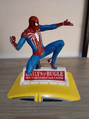 Figura Estátua Spider-man Táxi Diamond Select (Nunca Exposto)