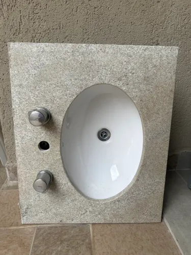 Pia para lavabo ou banheiro