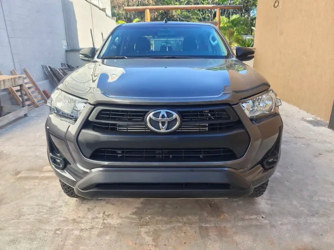 Toyota Hilux CD SR 4X4 2.8 TDI Diesel Aut. 2024