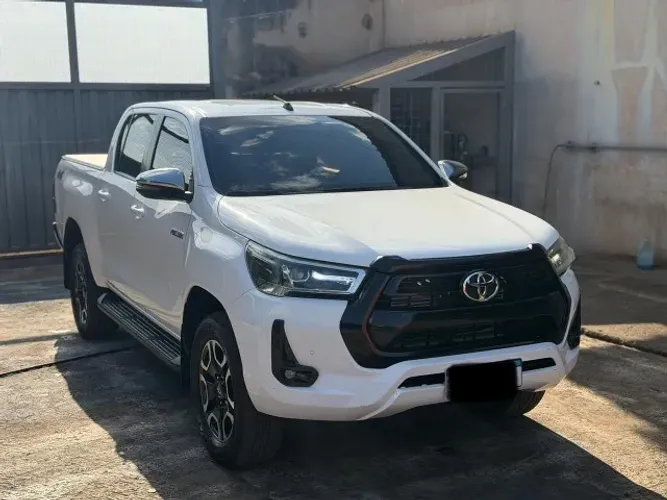 Toyota Hilux CD SR 4X4 2.8 TDI Diesel Aut. 2024