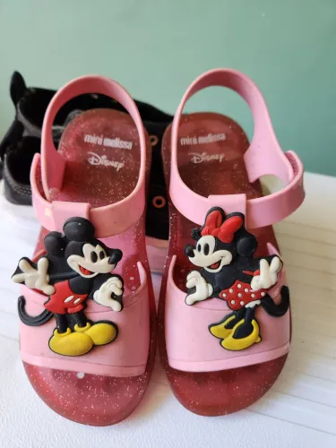 Mini Melissa Disney N °30 com glitter e cheirinho