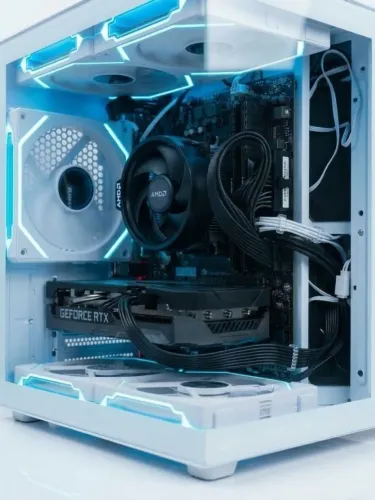 Pc gamer Ryzen 5 e rtx 5050