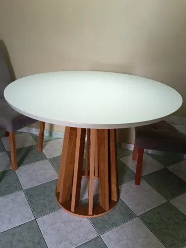 Mesa de jantar redonda