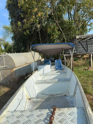 Voadeira 12,40 metros com motor de popa  90HP yamaha (Conjunto completo)