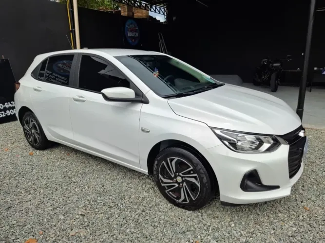 Chevrolet Onix Hatch LT 1.0 12V Flex Mec. 4P 2024