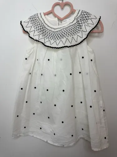 2 vestidos infantis da Zara