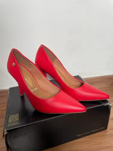 Scarpin Vermelho Vizzano