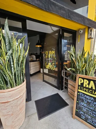 RESTAURANTE COMPLETO PERDIZES