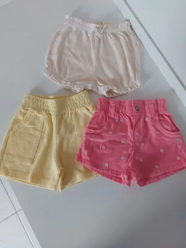 Lote de 3 shorts - veste de 1 ano a 2 anos.