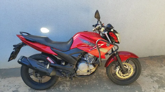 Vendo Fazer 250cc 2011