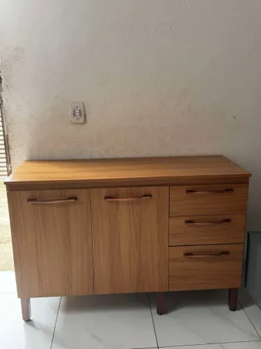 Armário aparador novo da loja