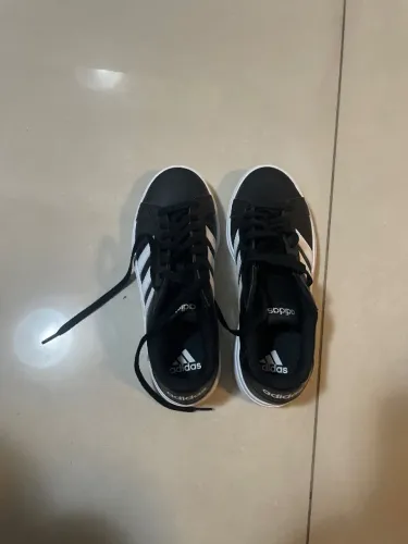 Tênis Adidas Pouquíssimo Usado