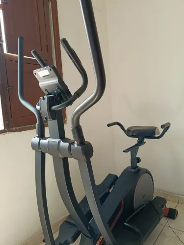 Elíptico e bicicleta ergométrica. Easy Way Genis - POLISHOP