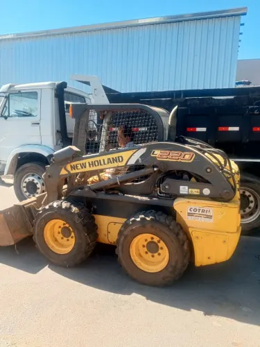 Bobket new Holland l220