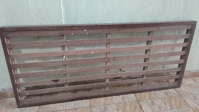 Estrado com rodinha cama de solteiro