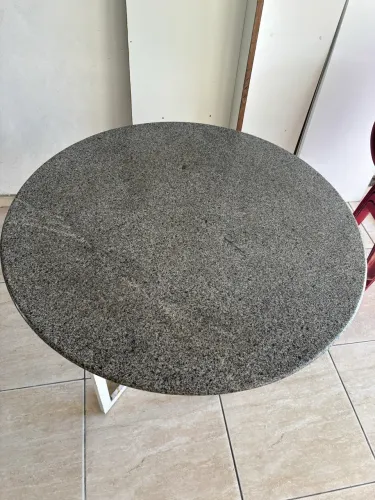 Mesa de mármore 