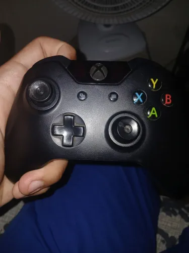Controle de xbox one, compatível com série S (Combo os dois juntos) dois iguais! Negociar