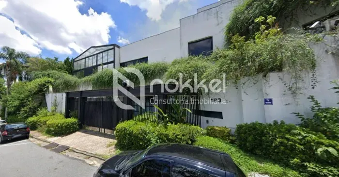 Terreno com 3660 m², à venda no bairro Morumbi.