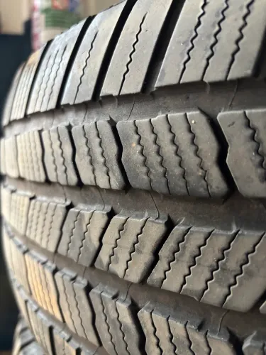 Pneus Michelin 265/70 r16